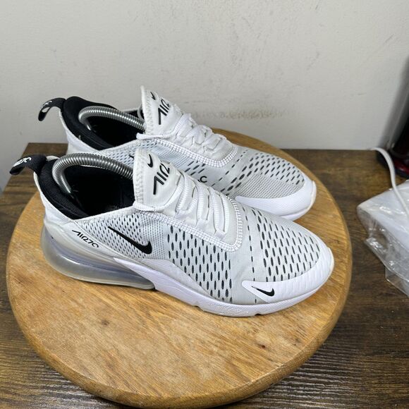 Nike Air Max 270 Shoes Womens Size 9.5 White Black AH6789-100 Running Sneakers - Picture 1 of 8